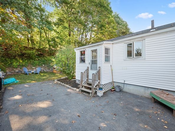 276 Saint Nicholas Ave, Worcester MA 01606