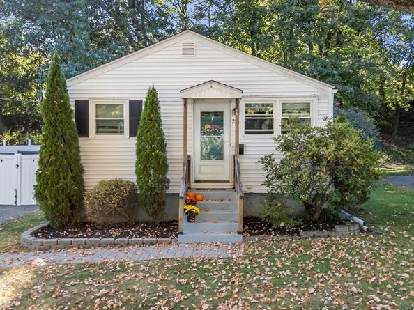 276 Saint Nicholas Ave, Worcester MA 01606