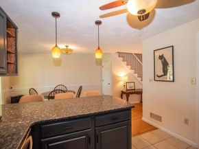 271 Wellman Ave 271, Chelmsford MA 01863