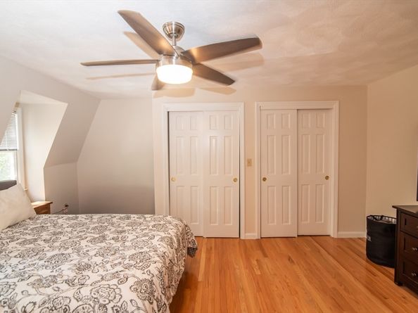 271 Wellman Ave 271, Chelmsford MA 01863