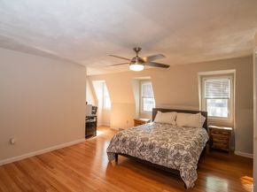 271 Wellman Ave 271, Chelmsford MA 01863