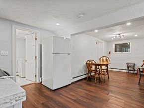 18 Central St, Woburn MA 01801