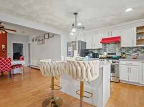 18 Central St, Woburn MA 01801