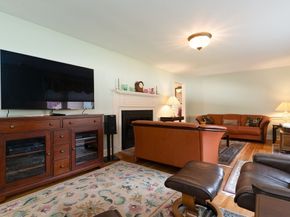 1 Leslie Ln, Sturbridge MA 01566
