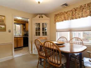 1 Leslie Ln, Sturbridge MA 01566