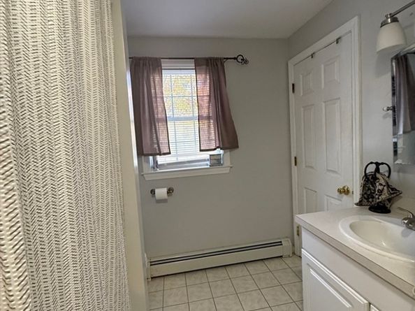 97 E Street Ext, Milford MA 01757