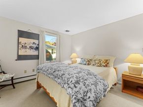 8 Flynn St, Natick MA 01760