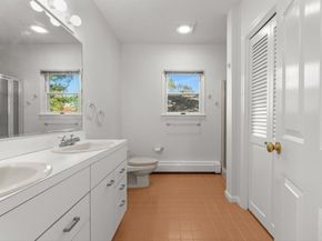 8 Flynn St, Natick MA 01760