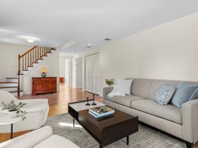 8 Flynn St, Natick MA 01760
