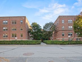 58 Elm Street 1, Worcester MA 01609