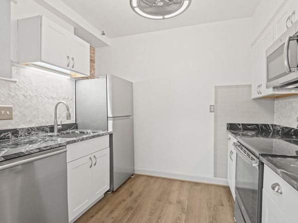 58 Elm Street 1, Worcester MA 01609