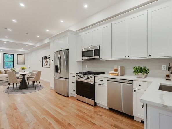 12 George St 2, Medford MA 02155