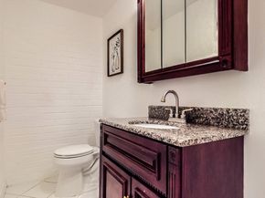1856 Beacon St. 2C, Brookline MA 02445