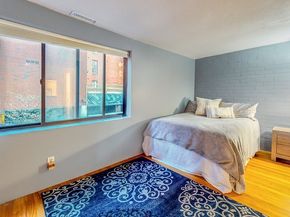 1856 Beacon St. 2C, Brookline MA 02445