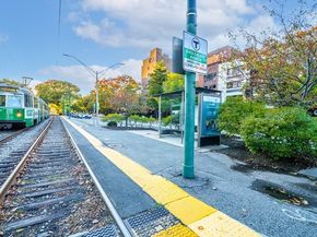 1856 Beacon St. 2C, Brookline MA 02445