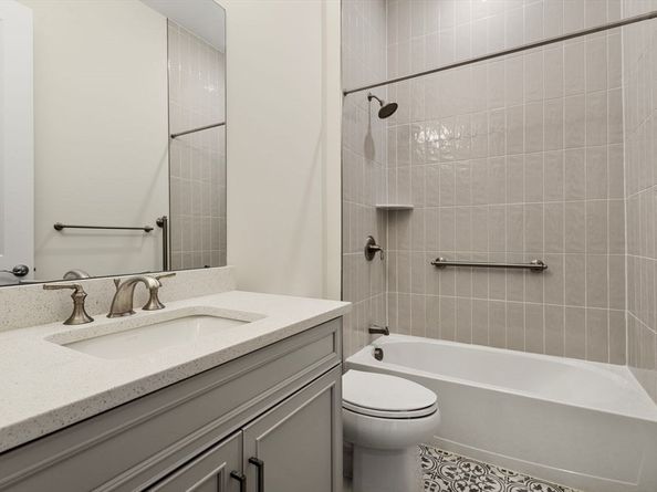3 Jameson Dr 3, Millis MA 02054