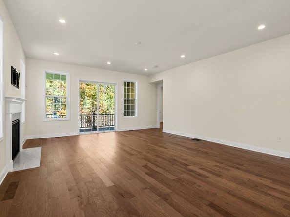 3 Jameson Dr 3, Millis MA 02054