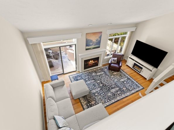 7 Wainwright Rd 29, Winchester MA 01890