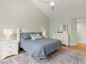 7 Wainwright Rd 29, Winchester MA 01890