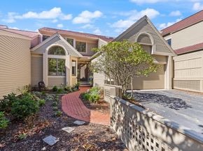 7 Wainwright Rd 29, Winchester MA 01890