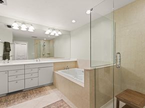 7 Wainwright Rd 29, Winchester MA 01890