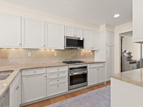 7 Wainwright Rd 29, Winchester MA 01890