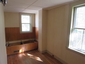 14 Meadow St, Salem MA 01970