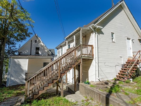 52 & 52.5 Wall St, Worcester MA 01604