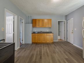 52 & 52.5 Wall St, Worcester MA 01604