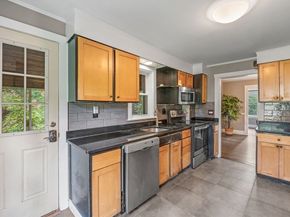 668 S Main St, Sharon MA 02067