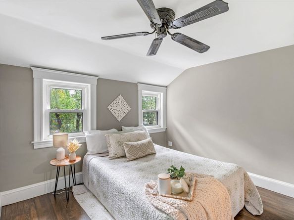 668 S Main St, Sharon MA 02067