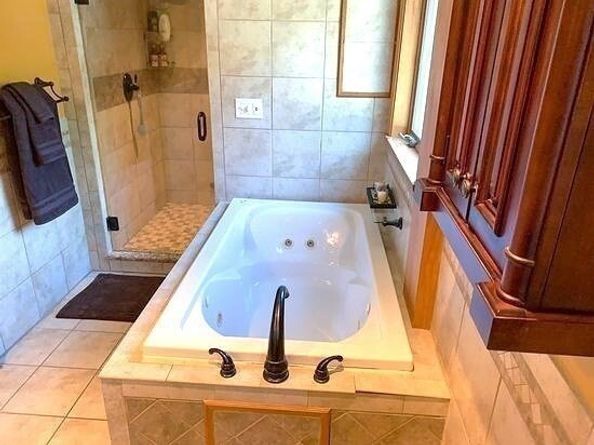 6 Susan Circle, Carver MA 02330