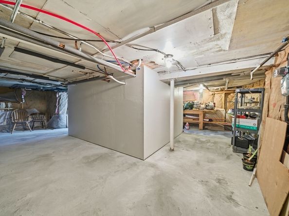 275 Bellevue St, Boston MA 02132