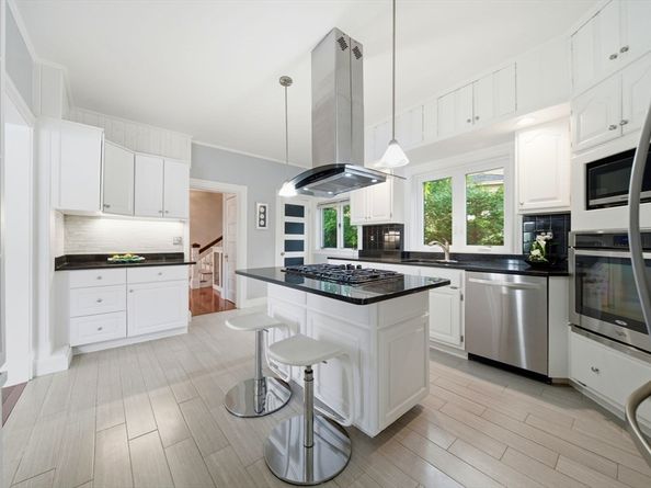 275 Bellevue St, Boston MA 02132