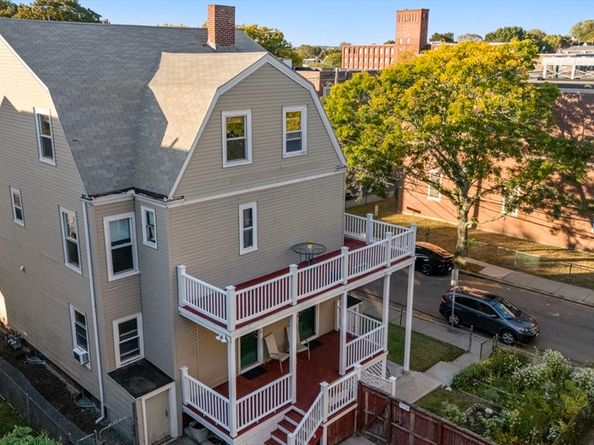 105 Central St, Somerville MA 02143