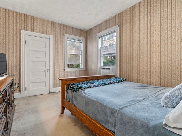 105 Central St, Somerville MA 02143