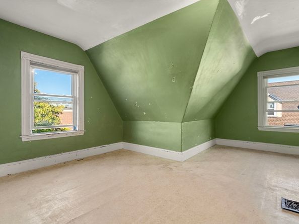 105 Central St, Somerville MA 02143