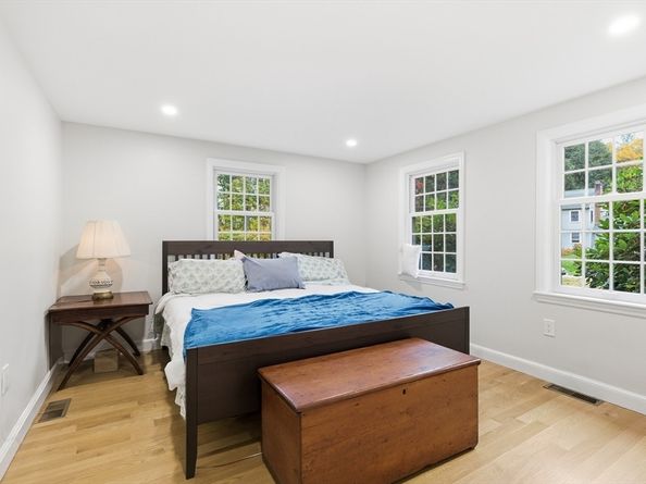 24 Woodland Rd, Sudbury MA 01776