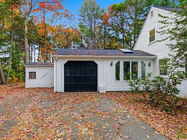 24 Woodland Rd, Sudbury MA 01776