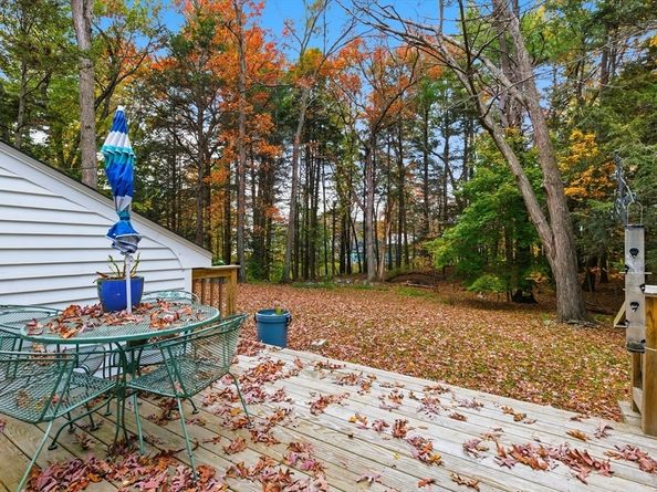 24 Woodland Rd, Sudbury MA 01776