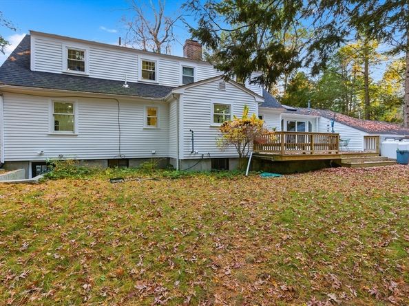 24 Woodland Rd, Sudbury MA 01776