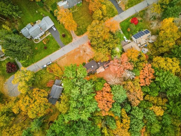 24 Woodland Rd, Sudbury MA 01776