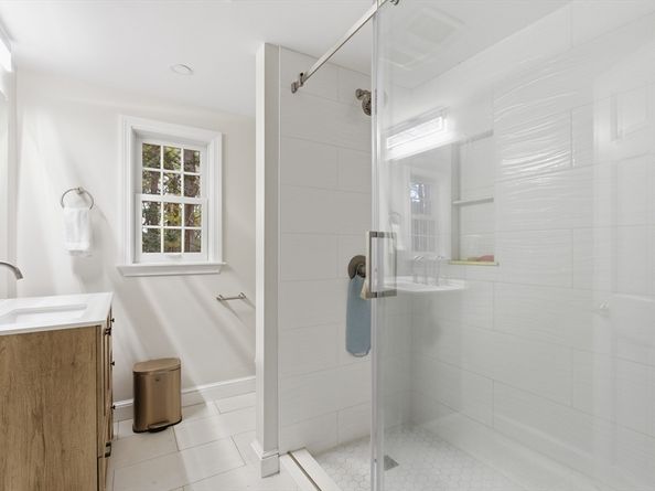 24 Woodland Rd, Sudbury MA 01776