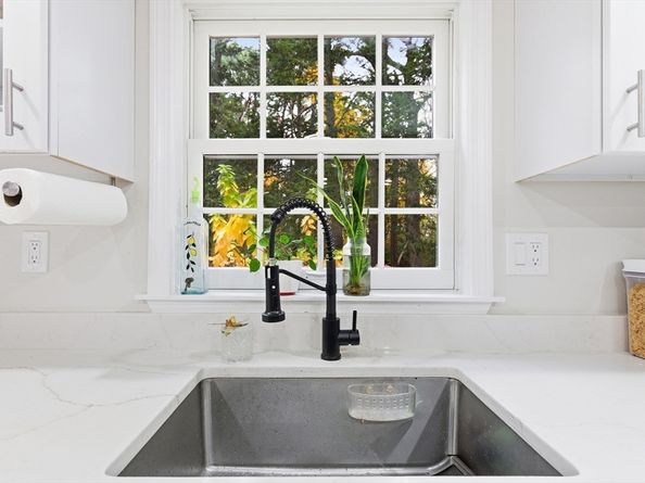 24 Woodland Rd, Sudbury MA 01776