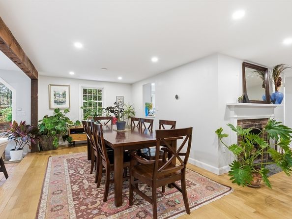 24 Woodland Rd, Sudbury MA 01776