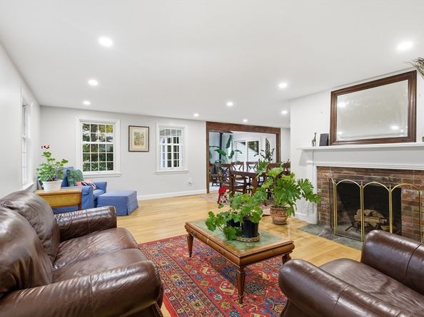 24 Woodland Rd, Sudbury MA 01776