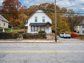 375 Rollstone St, Fitchburg MA 01420