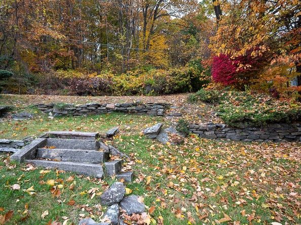 375 Rollstone St, Fitchburg MA 01420