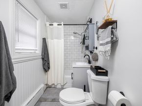 375 Rollstone St, Fitchburg MA 01420