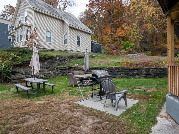 375 Rollstone St, Fitchburg MA 01420